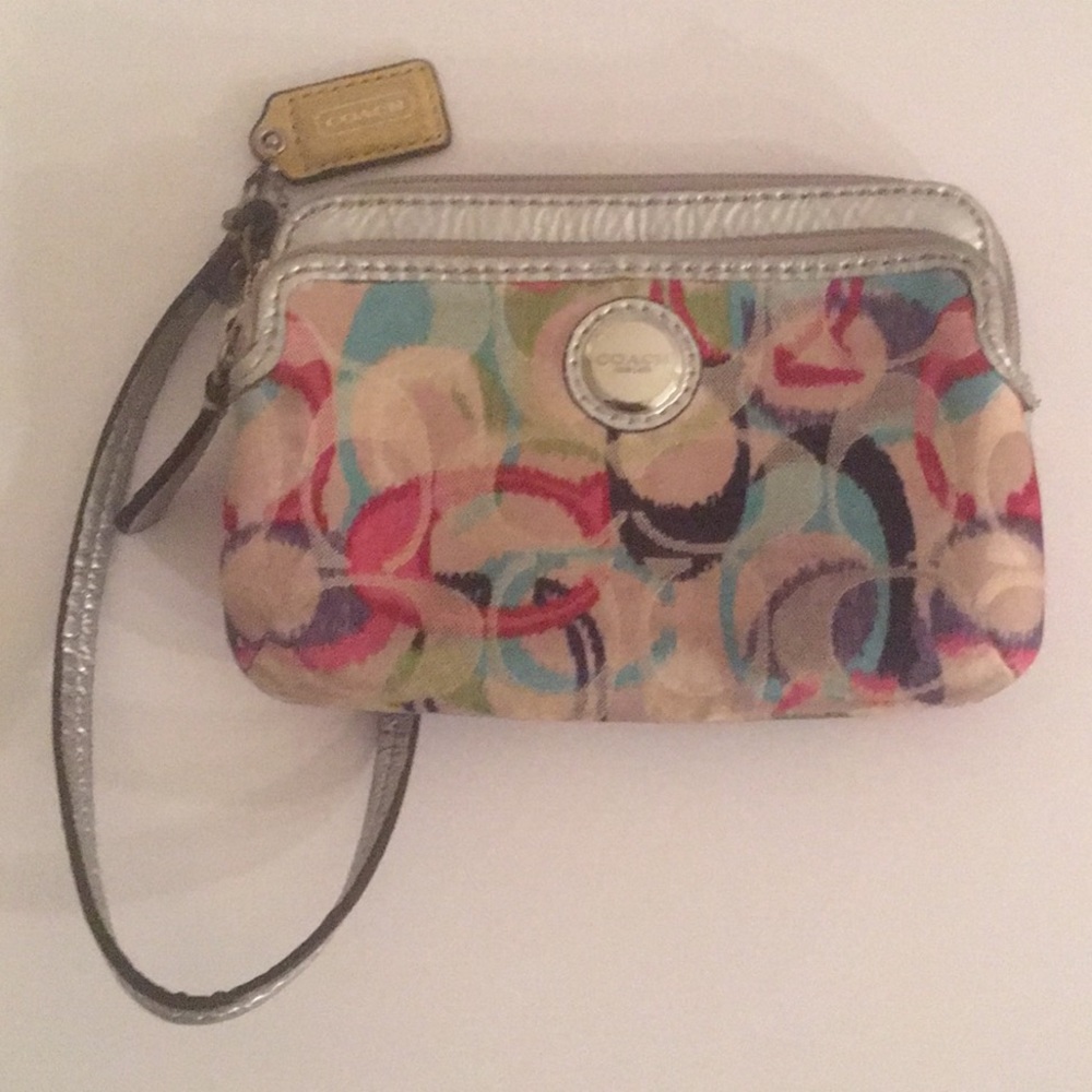 Coach Poppy Stamped C Double Zip Wristlet F49206